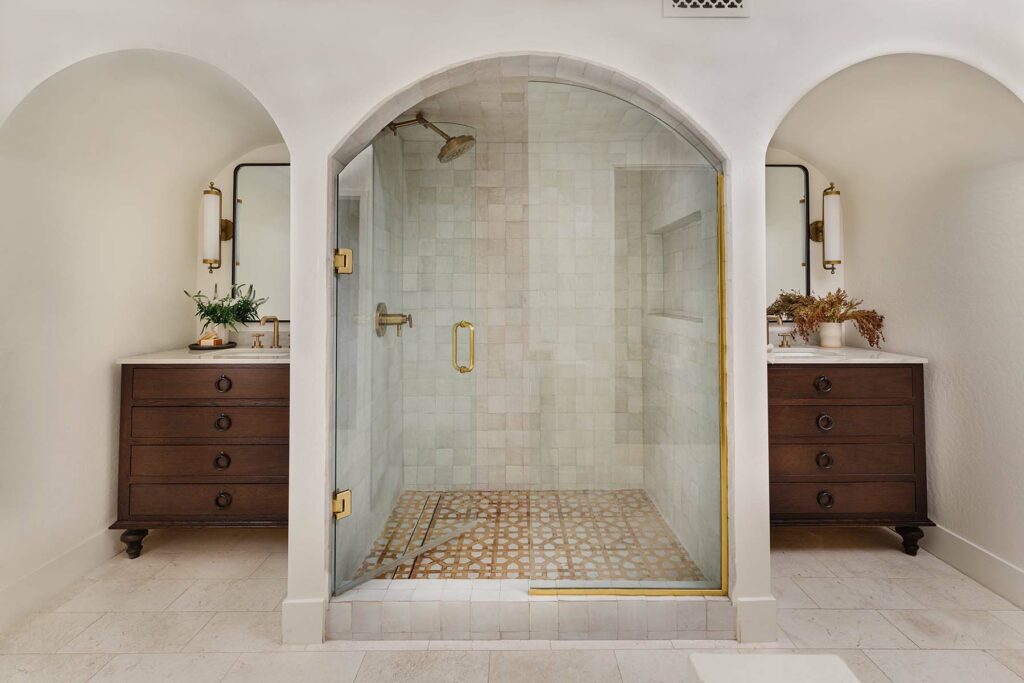 Arched-Style Shower Space