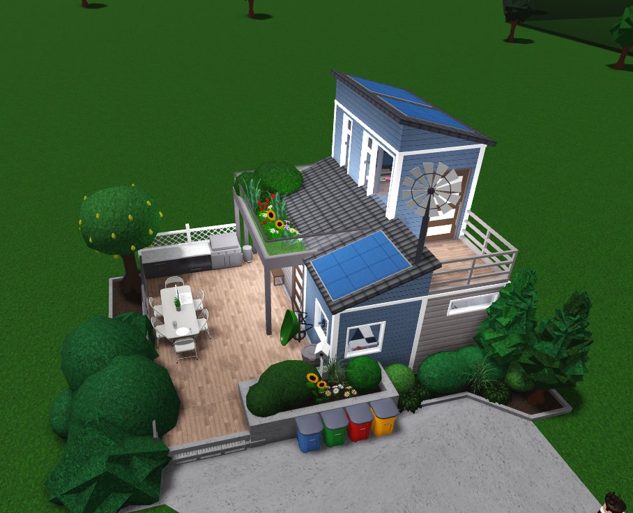 Eco-friendly Bloxburg House