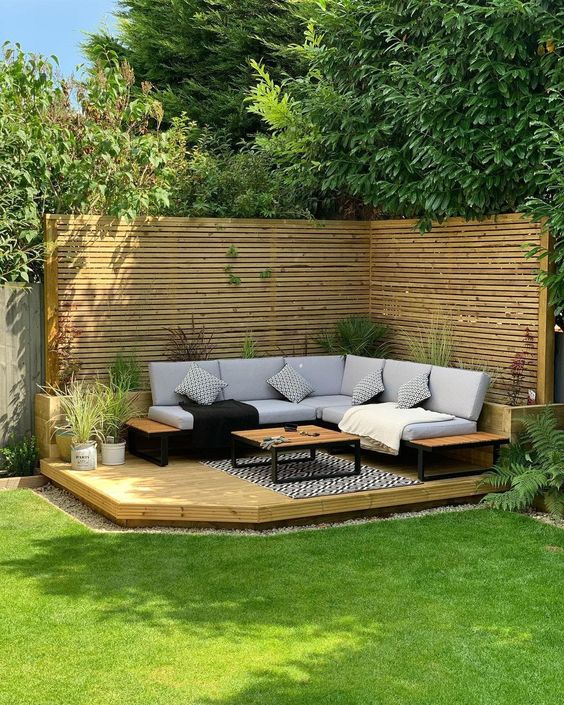 How Can You Decide The Perfect Patio Privacy Screen for You