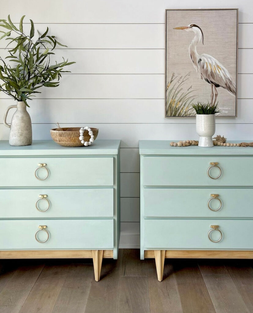 Pale Pastel Chalk Paint for Green Table